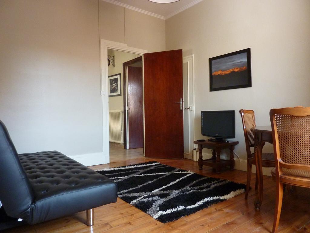 Maison Bellevue Bed & Breakfastカルカソンヌ 部屋 写真